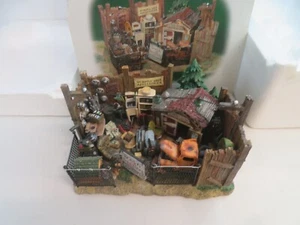 Department 56 Village Accessories Village Junkyard #56-52861 con caja Dept56 - Imagen 1 de 9