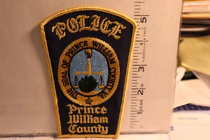 police patch   PRINCE WILLIAM COUNTY POLICE VIRGINIA GOLD - Picture 1 of 1