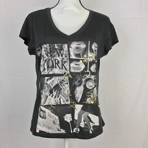 Michelle Women's Pullover Top no size tag Faded Gray White Gold Graphic New York - Picture 1 of 6