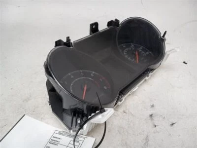 2010 MITSUBISHI OUTLANDER SPEEDOMETER OEM - Изображение 1 из 4