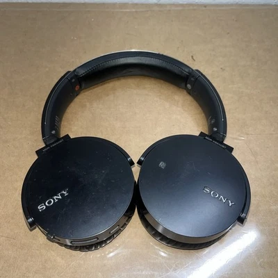 Sony MDR-XB650BT Extra Bass Bluetooth Headphones - Black - Image 1 of 4