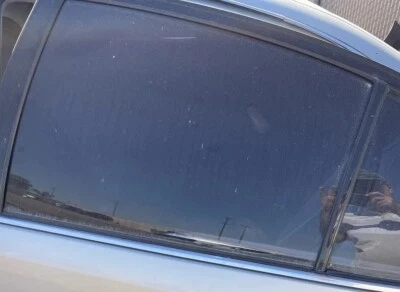 1998 - 2005 Lexus Gs 400 Glass Window Door Drover Left Side  Rear Oem - Image 1 of 2