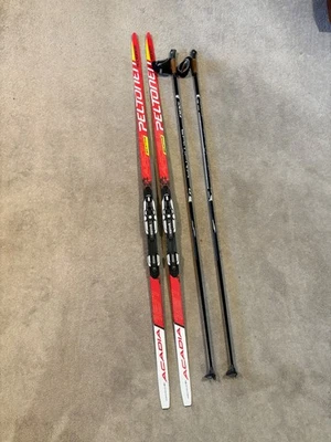 Esquís de Skate Peltonen 181 cm con Fijaciones Rotella y Bastones de Carbono KV+ 160 cm Foto 1 de 4