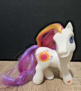 My Little Pony G3 Sunny Daze II 2003 Rainbow Celebration Wave 2 Hasbro - Imagen 1 de 4