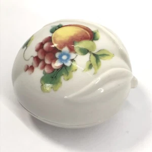Vintage Japan Germaine Monteil Covered Trinket Dish Porcelain Cottagecore Peach - Picture 1 of 9