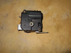 Honda Civic LX 98 1998 1,6 L RH inferior debajo del tablero soplador motor actuador AA113800 - Imagen 1 de 7