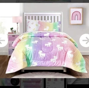 Kids Glow In The Dark Unicorn Comforter set. Full 7 Piece Set - Picture 1 of 5