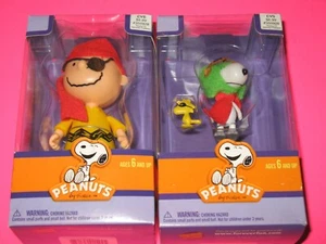 Snoopy Charlie Brown Halloween bambola arachidi Woodstock Forever Fun set di 2 nuovi con scatola - Foto 1 di 3