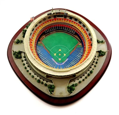 Danbury Mint PITTSBURGH PIRATES Three Rivers Baseball Stadium Sculpture Dusty - Image 1 of 4