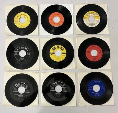 Lot of (9) Miscellaneous Christmas Music 45 RPM Records - Lot #7 - Image 1 of 2