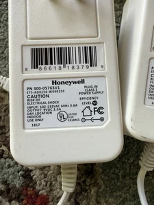 Honeywell 9VDC 2.5A Plug-In Class 2 Power Supply ETS-AD0256-W090250 300-05763V1 - Picture 1 of 3