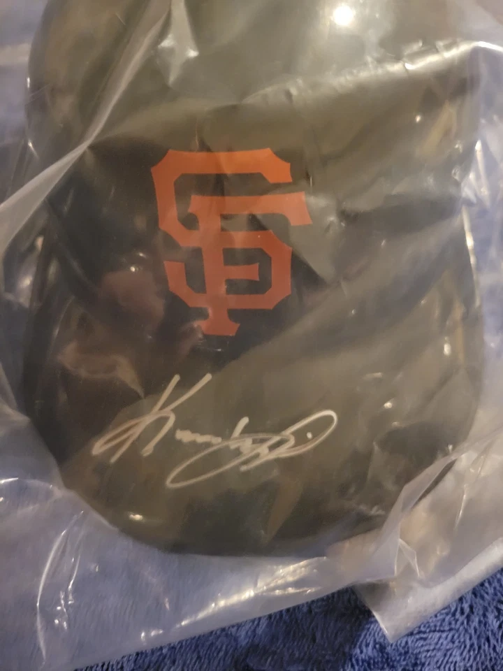 Casco Schwartz Autenticado Kevin Mitchell SF Giants Autenticado Foto 1 de 3