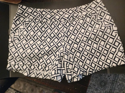 Pantalones Cortos Banana Republic Blancos Negros Cuadrados Geométricos Chinos Talla 4 Foto 1 de 4