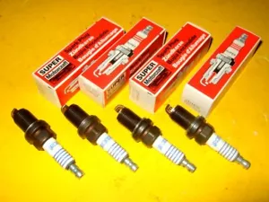 x4 NEW GENUINE FORD MOTORCRAFT/SPARK/PLUGS/SIERRA/SAPPHIRE/1.6/1.8/CVH/AGPR32C1 - Picture 1 of 7