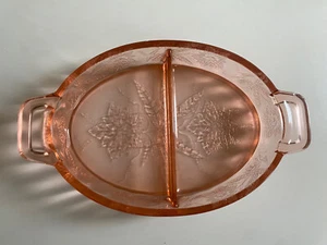 Jeannette Glass FLORAL POINSETTIA Pink Depression glass 2-part Condiment dish - Picture 1 of 2