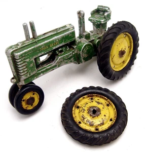 Vintage John Deere giocattolo pressofuso foro trattore ruote in acciaio cerchi parti restauro - Foto 1 di 3