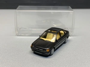 Ford Escort Ghia Limousine sedan 4/5-Türer PKW schwarz black Praline H0 1:87 - Picture 1 of 12