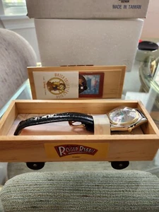 NEW DISNEY WATCH COLLECTORS CLUB TRAIN SERIES WHO FRAMED ROGER RABBIT Ds120 - Bild 1 von 7