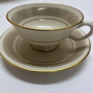 Lenox Flourish - Set di tazze e piattini da caffè con un piede - USA 1974 EUC - Foto 1 di 9