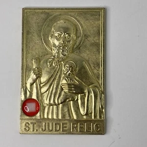 Reliquia de tela vintage de St Jude Saint Anthony en metal fundido en relieve - Imagen 1 de 4