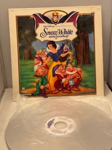 Walt Disney's Snow White And The Seven Dwarfs Laserdisc - Picture 1 of 2