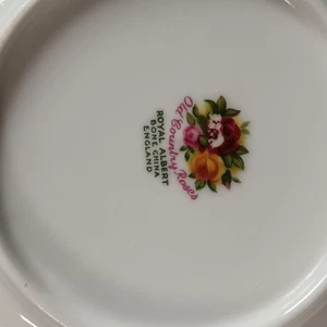 Set of 4 x Royal Albert Old Country Roses Bowls 6.25" Wide - Picture 1 of 15
