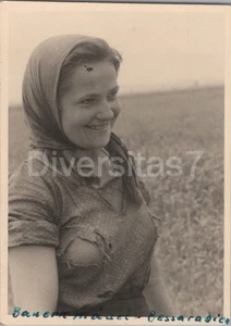 Foto, hübsches Bauernmädel in Bessarabien, 1941 D/56 - Picture 1 of 2