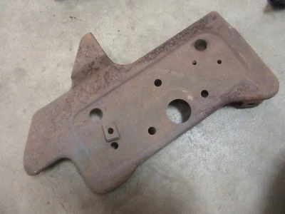 1968 雪佛兰 Impala Belair 比斯坎外部前格栅支撑支架 PF — 第 1/2 张图片