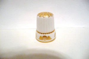 DEDAL VINTAGE FB CHINA SPODE "CUPIDS/QUERUBÍN" '77 BANDA BLANCA Y APEX dorado - Imagen 1 de 5