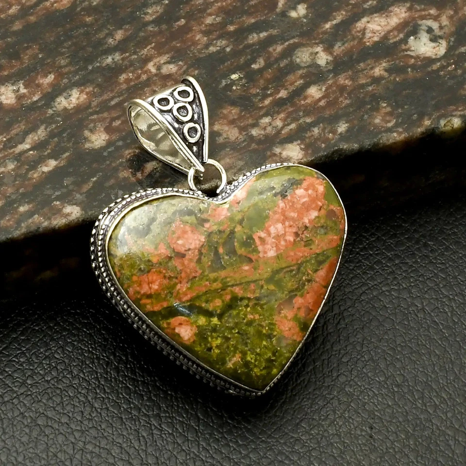 Colgante de piedras preciosas étnicas hechas a mano de diseño antiguo joyería 1,8" AP-43636 de Unakita Foto 1 de 1