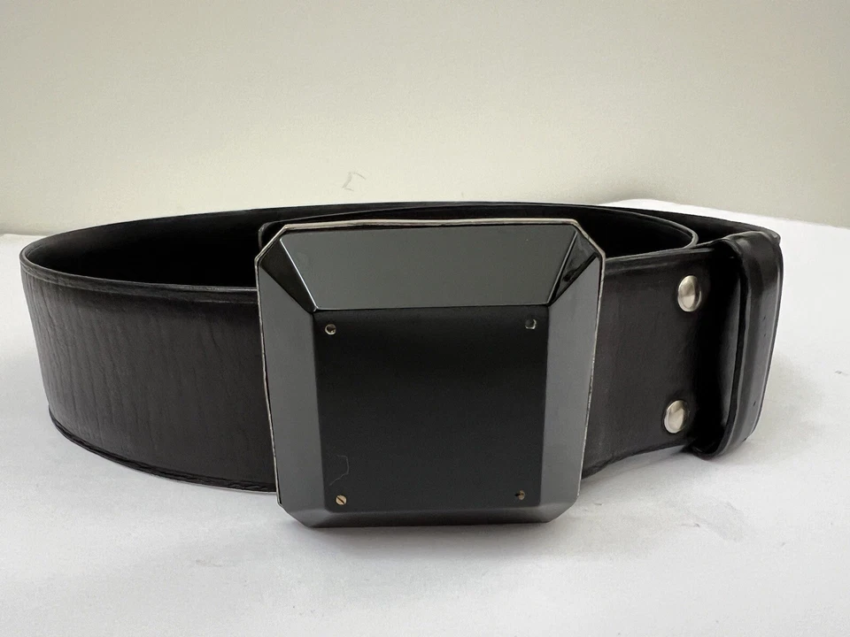 Auténtico cinturón de cuero negro Lanvin para mujer forma geométrica 32-36 pulgadas Foto 1 de 4