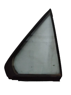 Honda Accord 4 door Sedan, 1986, 1987, 1988, 1989, Right Rear Door Vent Glass - Image 1 of 4