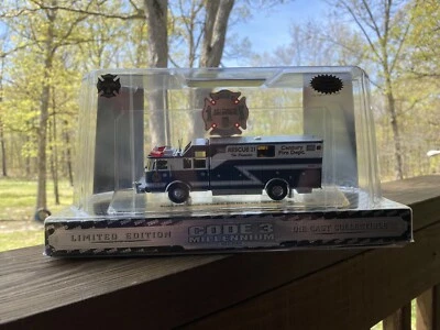 Code 3 Millennium Series Pierce Heavy Rescue 21  # 12215 1/64 scale with sleeve - Image 1 of 4