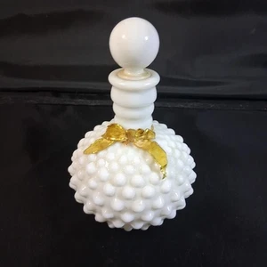 Botella de perfume Hobnail de vidrio con leche Anchor Hocking 6,5" de alto - Imagen 1 de 6