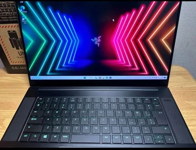Razer Blade 15 Gaming Laptop RTX 3070 16GB RAM 512GB SSD i7 FHD 165Hz Windows 10 - Image 1 of 3