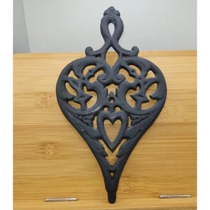 Footed (3) Cast Iron Trivet Wilton Spade Hearts 9” X 5” approx. vintage - Picture 1 of 7