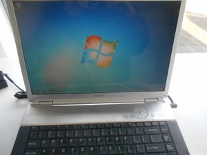 Sony FZ240E Laptop - Booted To Vista - Hard Drive Wiped - For Parts PCG-394L * - Picture 1 of 9