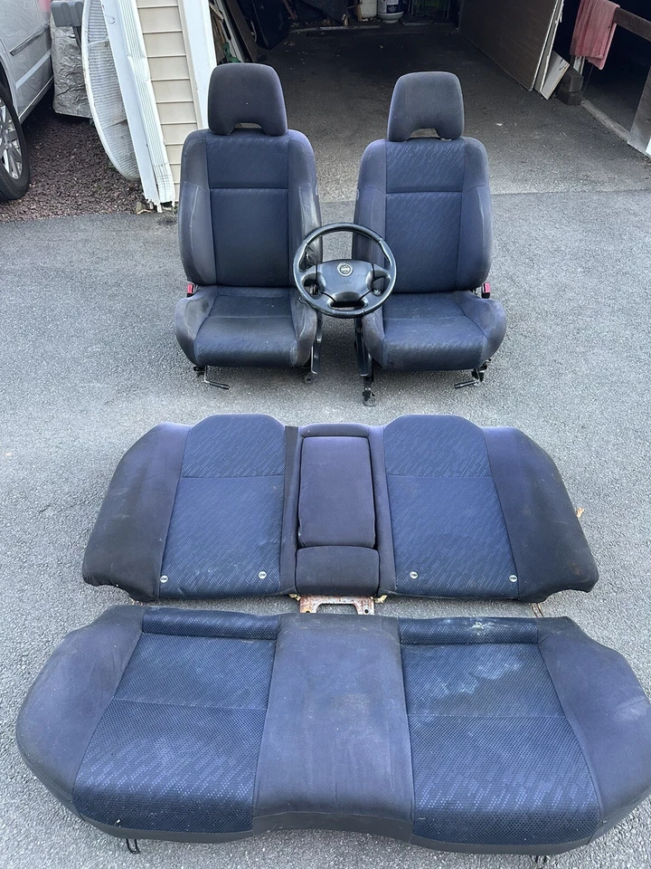 2002 subaru impreza wrx interior - Image 1 of 4