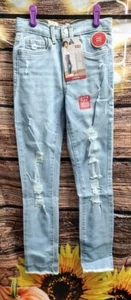 Levi's® Girls' High-Rise Distressed Skinny Jeans - Roger That Light Wash 7 - Picture 1 of 3
