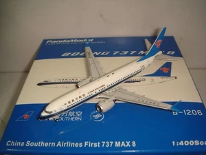 China Southern Airlines CZ B737 Max 8 ""color década de 1990"" 1:400 - Imagen 1 de 1