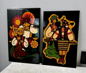 Vintage 2er Set Wandbilder Ukrainische Kunst geschwungen und bemalt Holzbilder - Bild 1 von 17