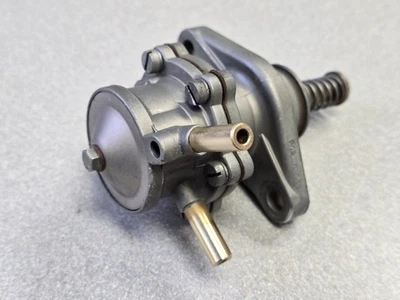 NICE USED ORIGINAL PORSCHE 356B T6 356C 356SC 912 PIERBURGH FUEL PUMP PO26056 - Image 1 of 4