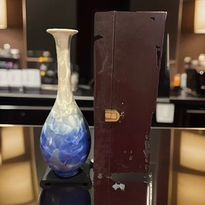 Crystalline Blue To White Snowflake Skinny Neck Asian Vase With Stand And Box - Picture 1 of 5