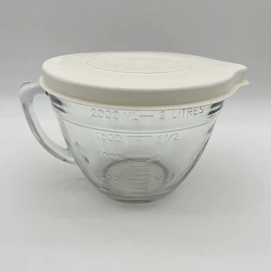The Pampered Chef 2 Qt 8 Cup Classic Batter Bowl Measuring Bowl Lid Large - Picture 1 of 11