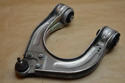 03-08 BRAZO DE CONTROL DELANTERO IZQUIERDO MERCEDES BENZ SL500 R230 2303302507 Foto 1 de 4