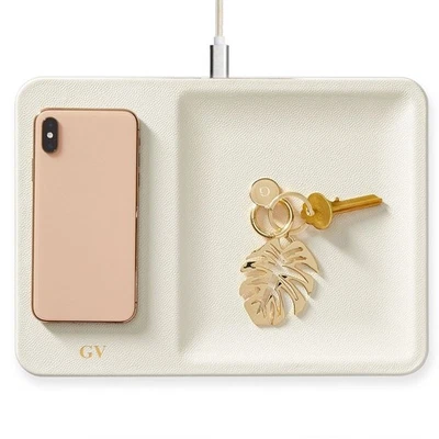 Bandeja de carga inalámbrica Courant Catch 3 Classics en caja abierta de hueso cuero iPhone Foto 1 de 4