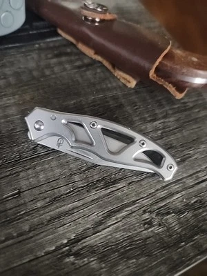 Gerber Paraframe I Knife Frame Lock Combo Serrated Edge Blade A21PC - Image 1 of 2