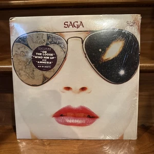 LP Saga – Worlds Apart - Portrait – FR 38246 US 1982 - In Shrink W/ Hype Sticker - Imagen 1 de 6