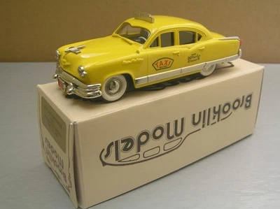 Brooklin Models BRK.29x Kaiser Manhattan Taxi 1/43 scale Mint in Box - Image 1 of 4