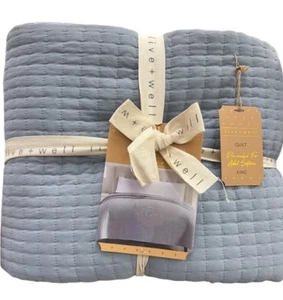 Live Well Vapor Blue King Quilt 102”x90” NEW with Tags 100% Polyester - Picture 1 of 3